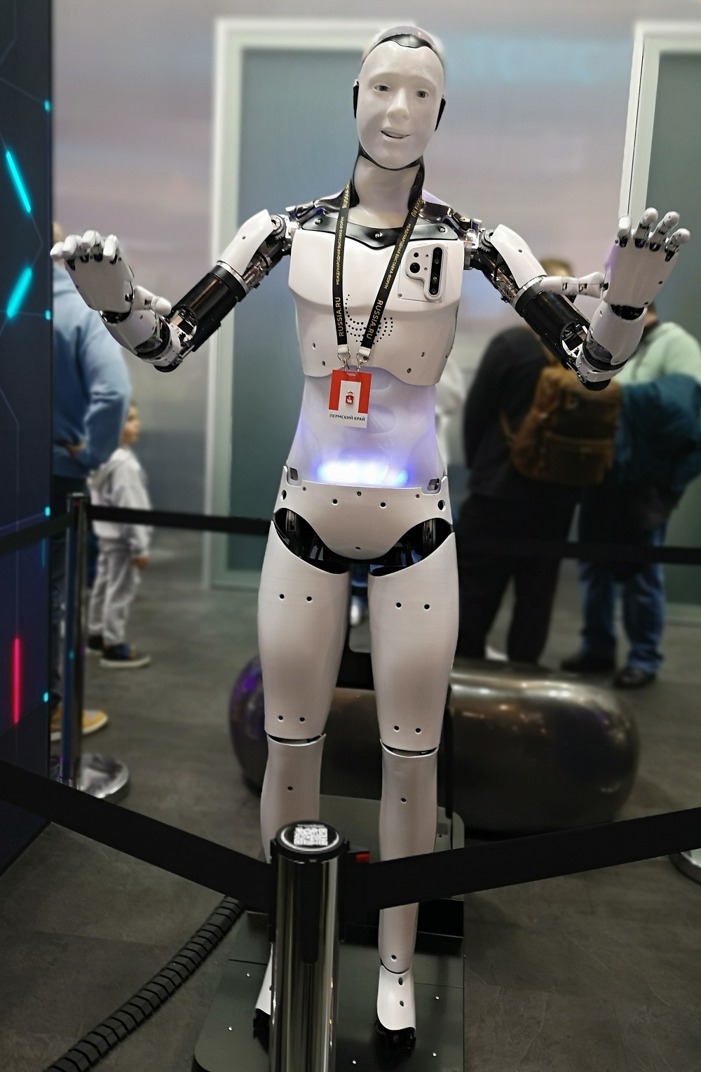 图片新闻|彼尔姆机器人