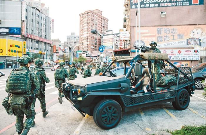 图为2021年台陆军特种作战指挥部在演习.图片来源:台湾《中国时报》.