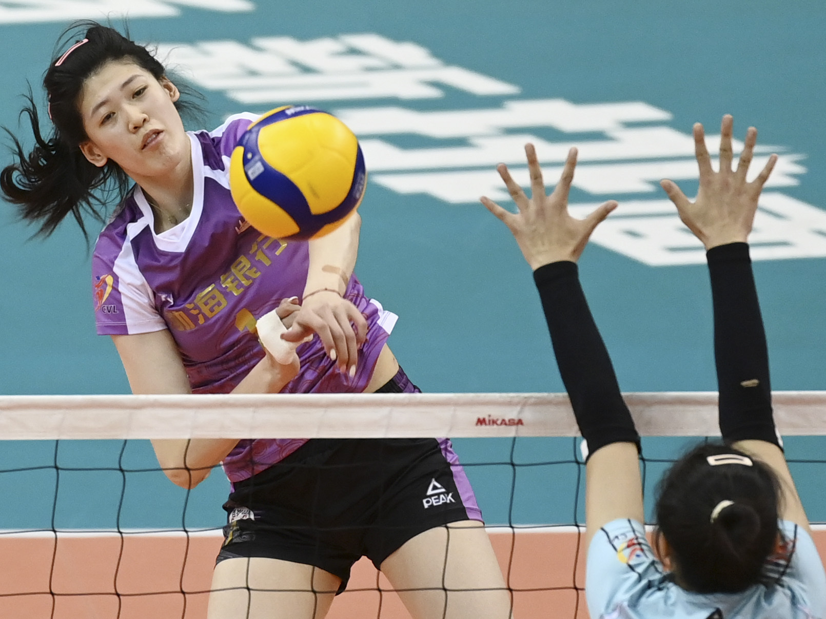 排球——女排超级联赛:天津渤海银行胜河南双汇