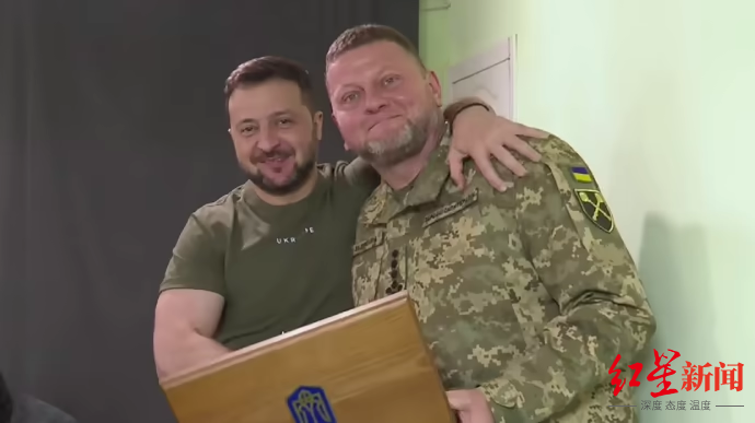 ▲泽连斯基与乌军总司令扎卢日内