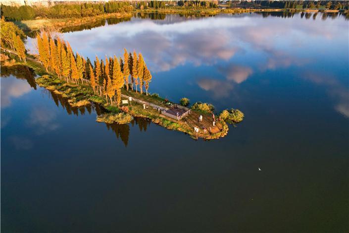 天空之镜实拍图