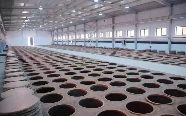 汾酒发酵地缸. 企业供图