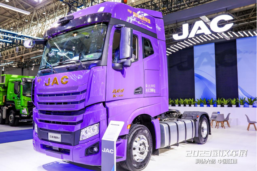 江淮跨越k7 4×2牵引车