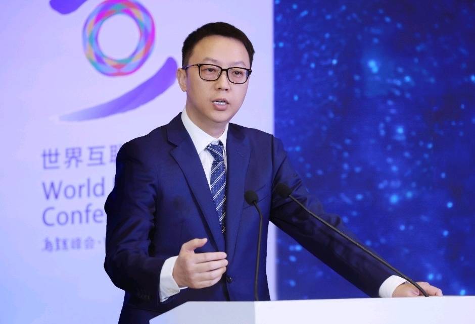 阿里巴巴ceo吴泳铭:发展ai的关键是基础设施和开放生态|ai_新浪财经