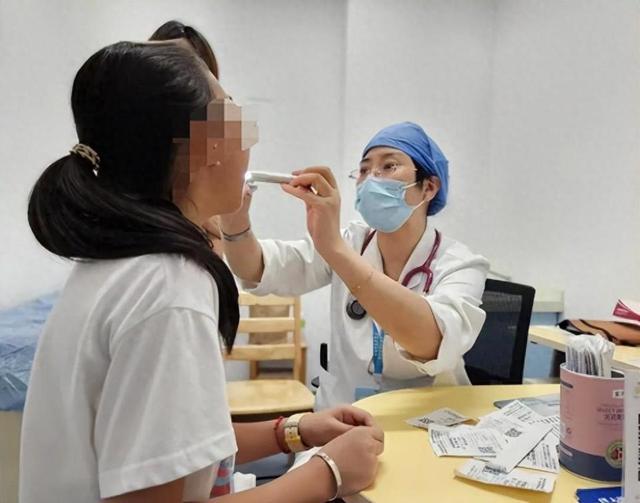 (冯医生出诊图)