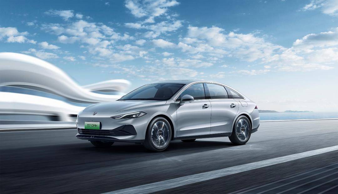 "十佳发动机及混动系统"荣誉,展现了上汽荣威混动技术创新发展和长