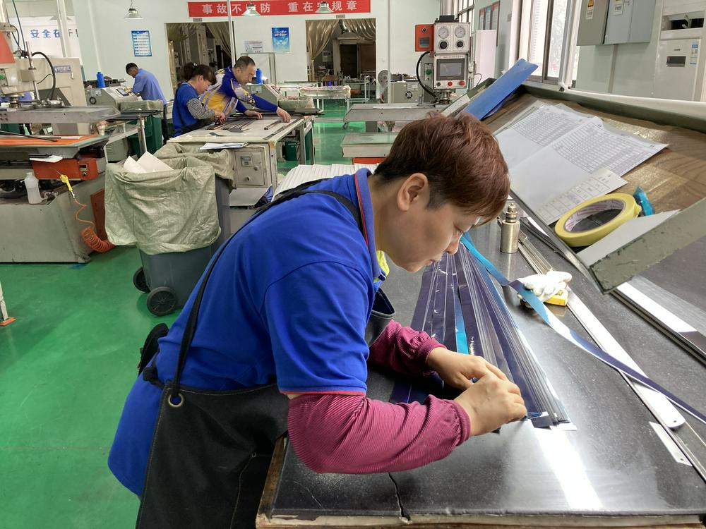 下称"环球渔具")从引进设备产线到吸收国外技术自主研发,生产出了中国