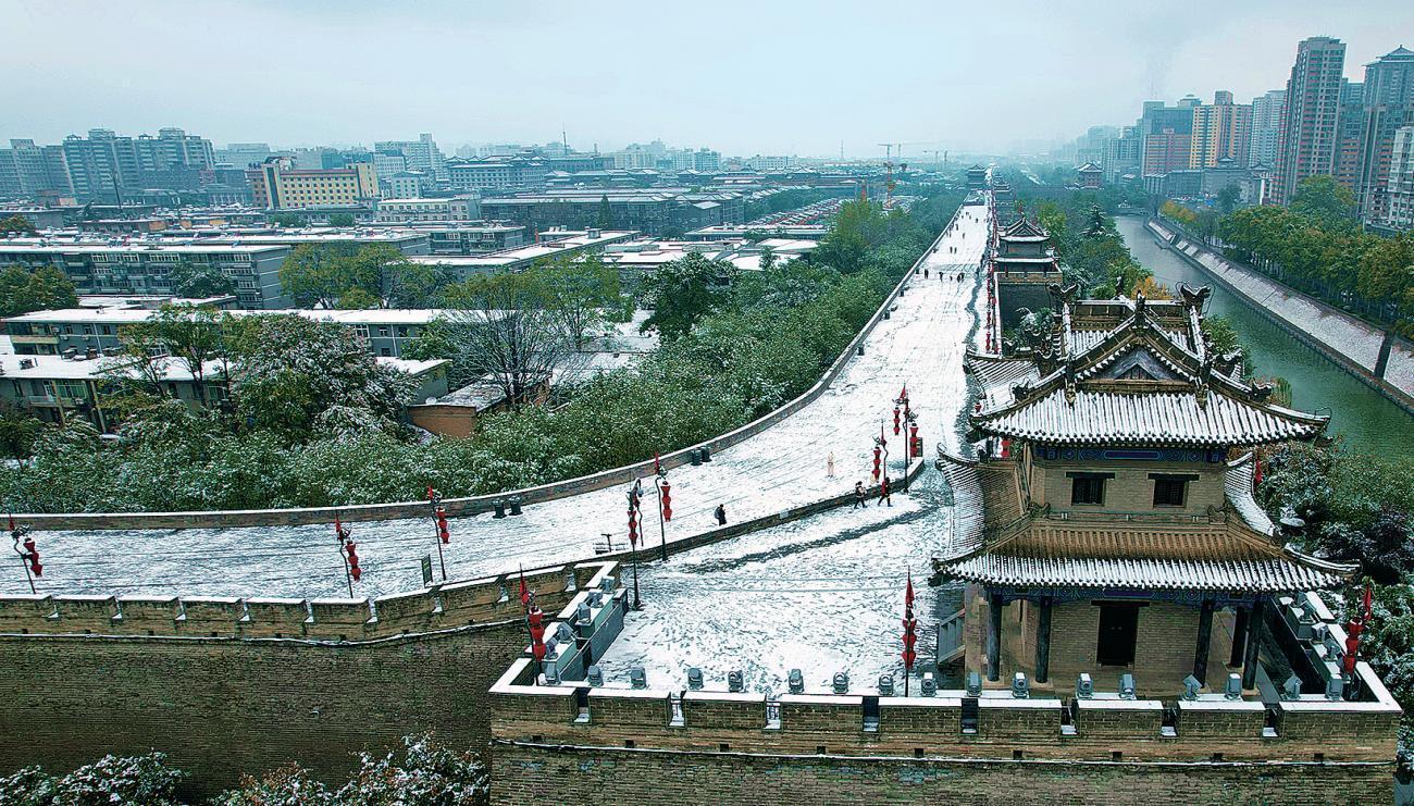 图为西安城墙景区. 记者 杜玮摄