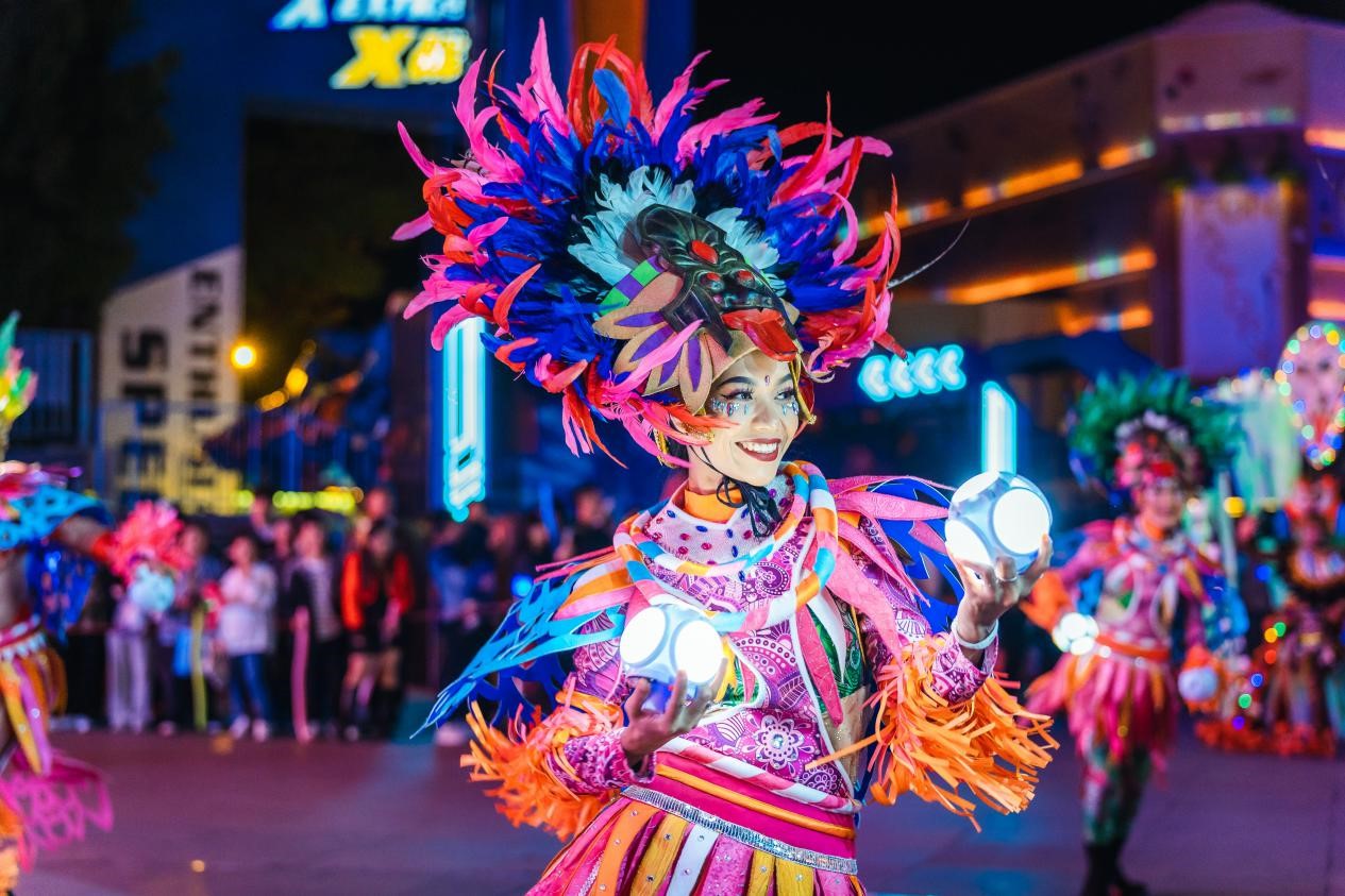 【记者傅春荣北京报道】11月12日,随着收官巅峰夜狂欢典礼的结束,为期