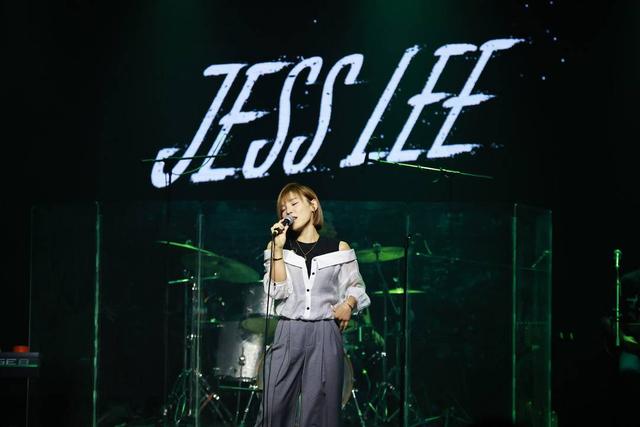 封面福利|本周末,和歌手李佳薇一起"痛快开麦"