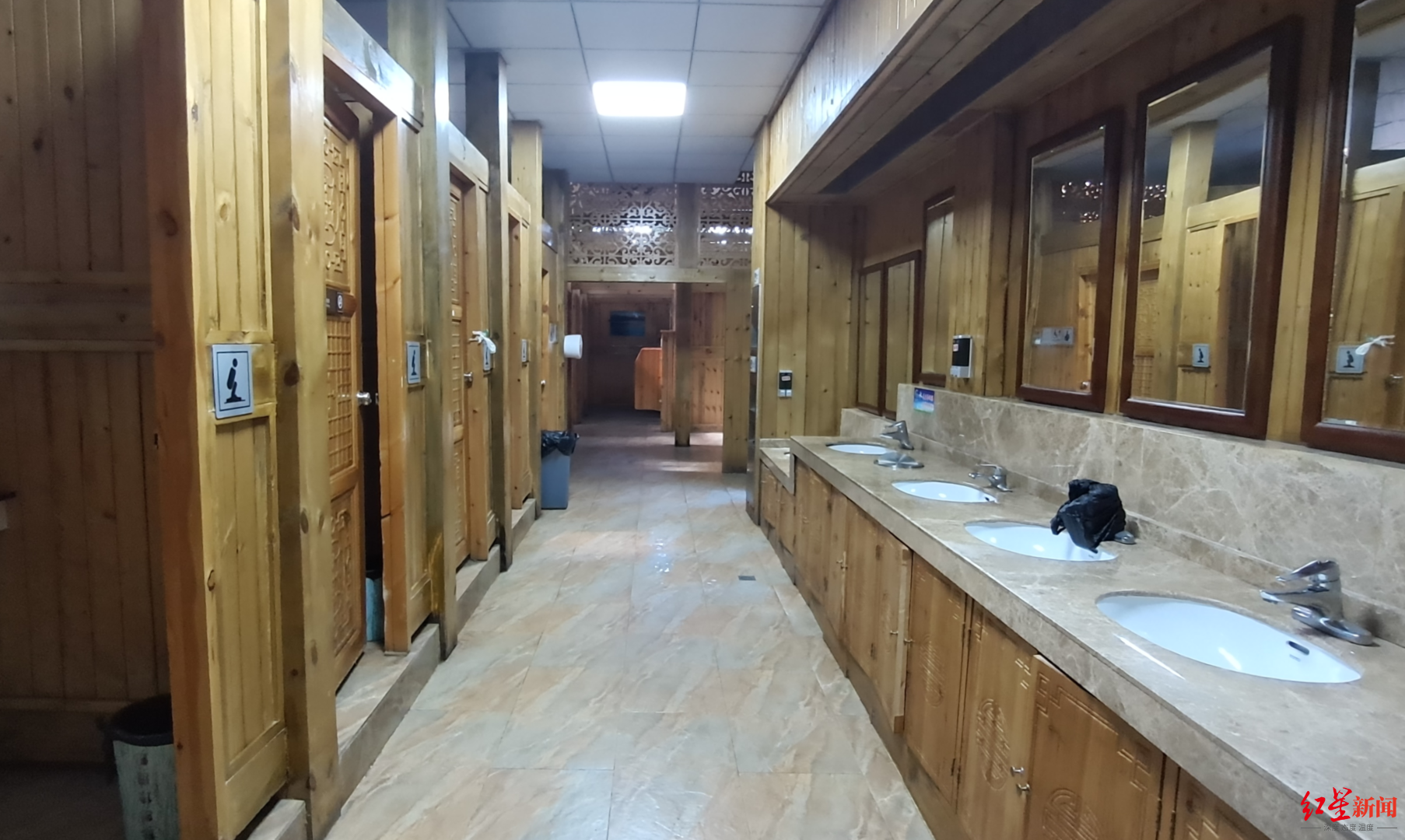 "川西旅游如厕攻略"真相调查①:实地走访多个景点厕所,攻略背后的"变