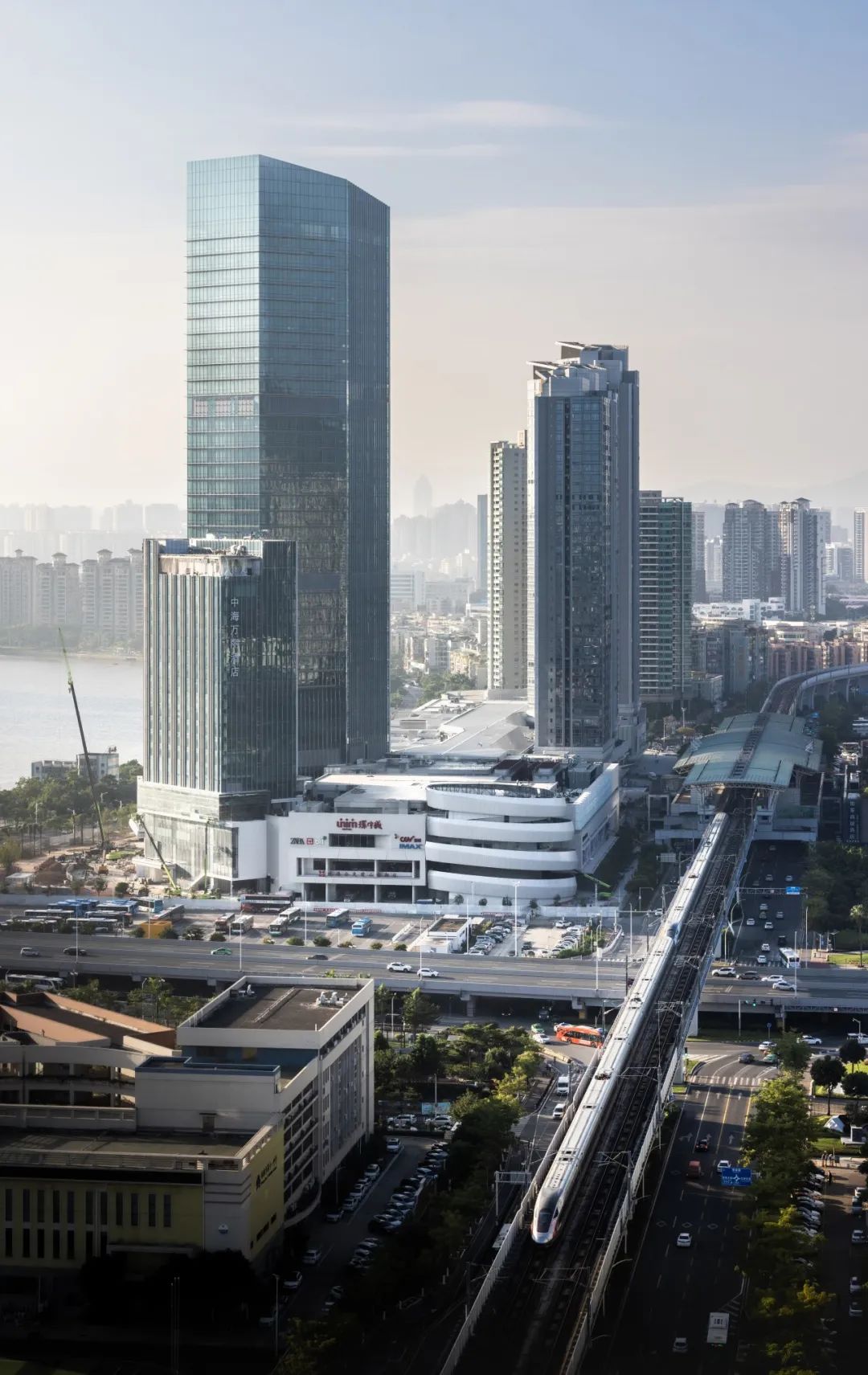 前山站与环宇城