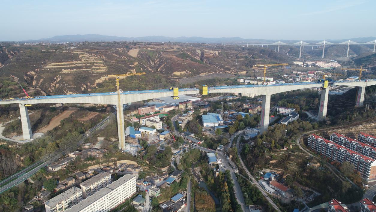 西延高铁"第一桥"王家河特大桥合龙|高铁_新浪财经_新浪网