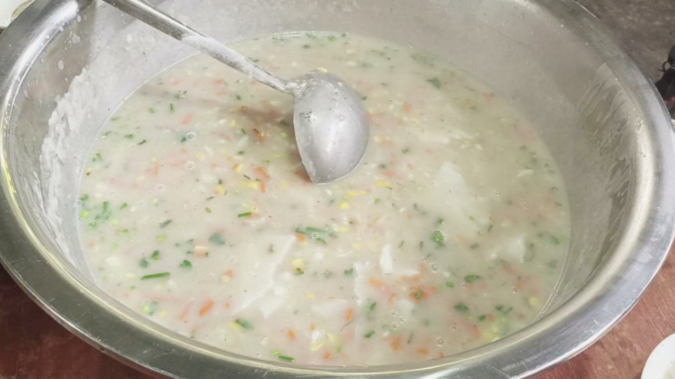 杨屋鹅汤锅边糍.图源 肇庆高新发布