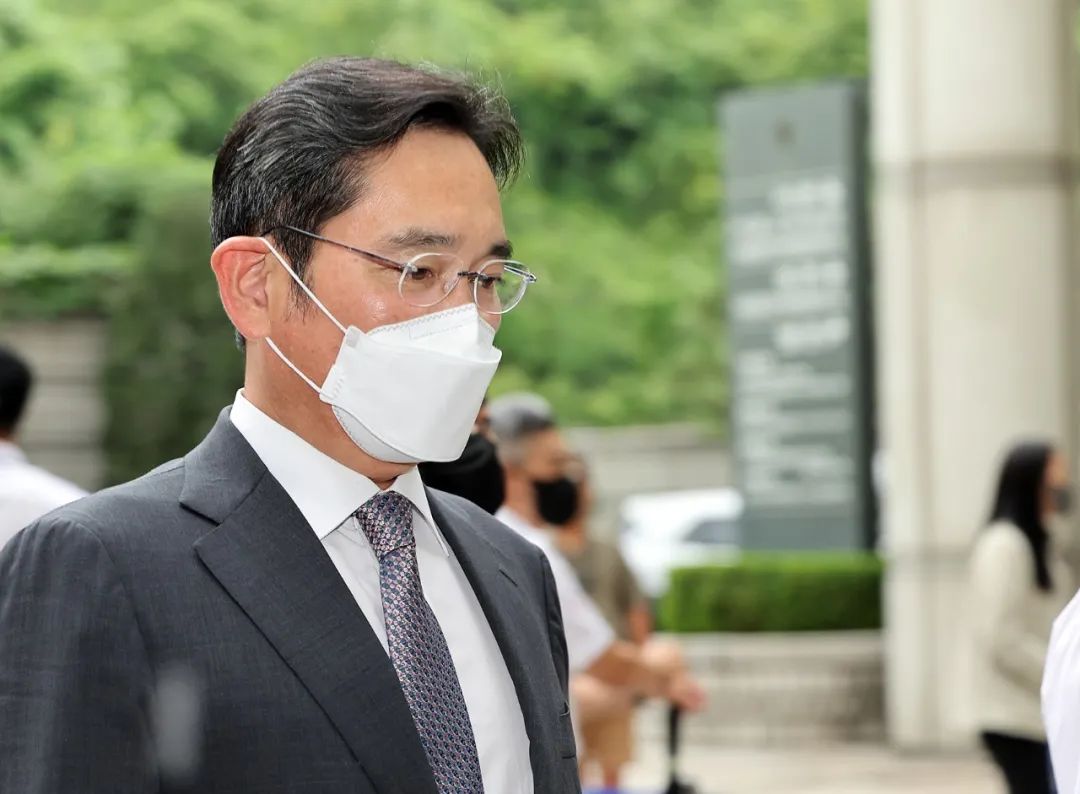 4万亿巨头"掌门人",被检方诉请判刑5年,罚款280万|李在镕_新浪财经