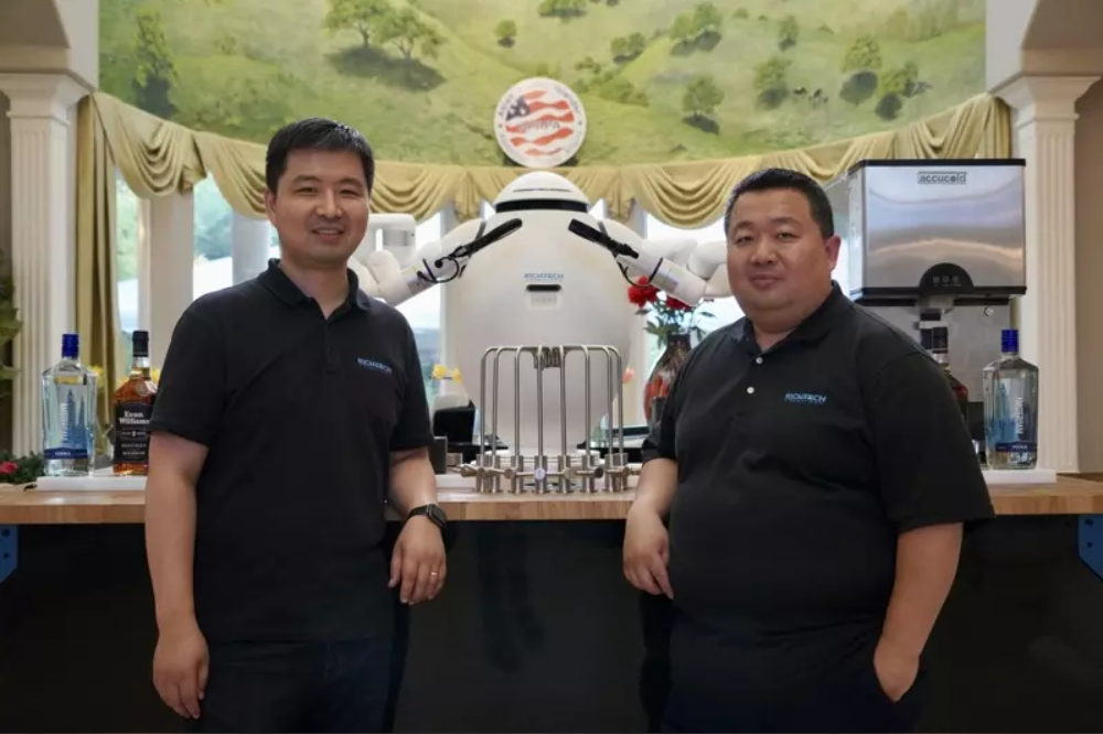 黄振强(michael huang),黄振武(wayne huang)兄弟