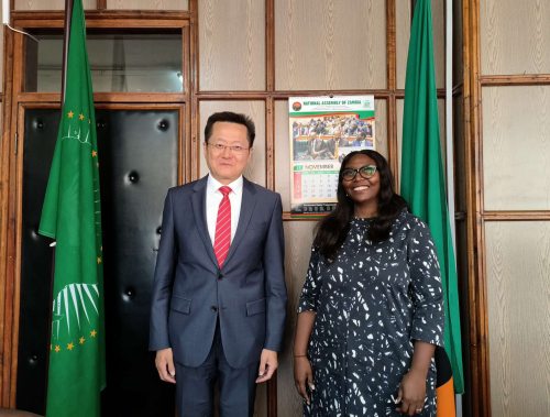 驻赞比亚大使杜晓晖会见赞外交部新任常秘甘德森|赞比亚_新浪财经