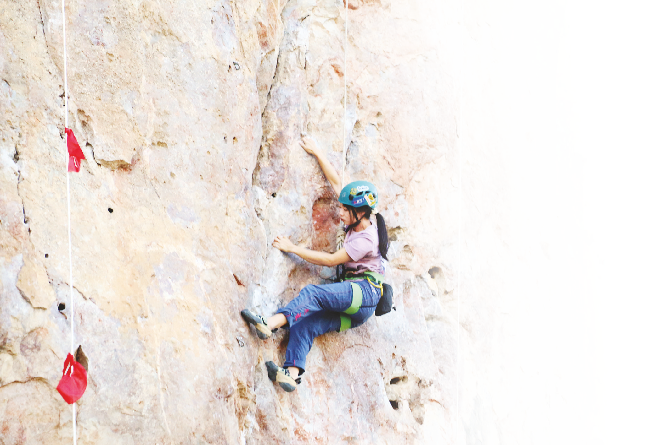 攀岩精英齐聚马山 绝壁之上一决高下|中国_新浪财经_新浪网