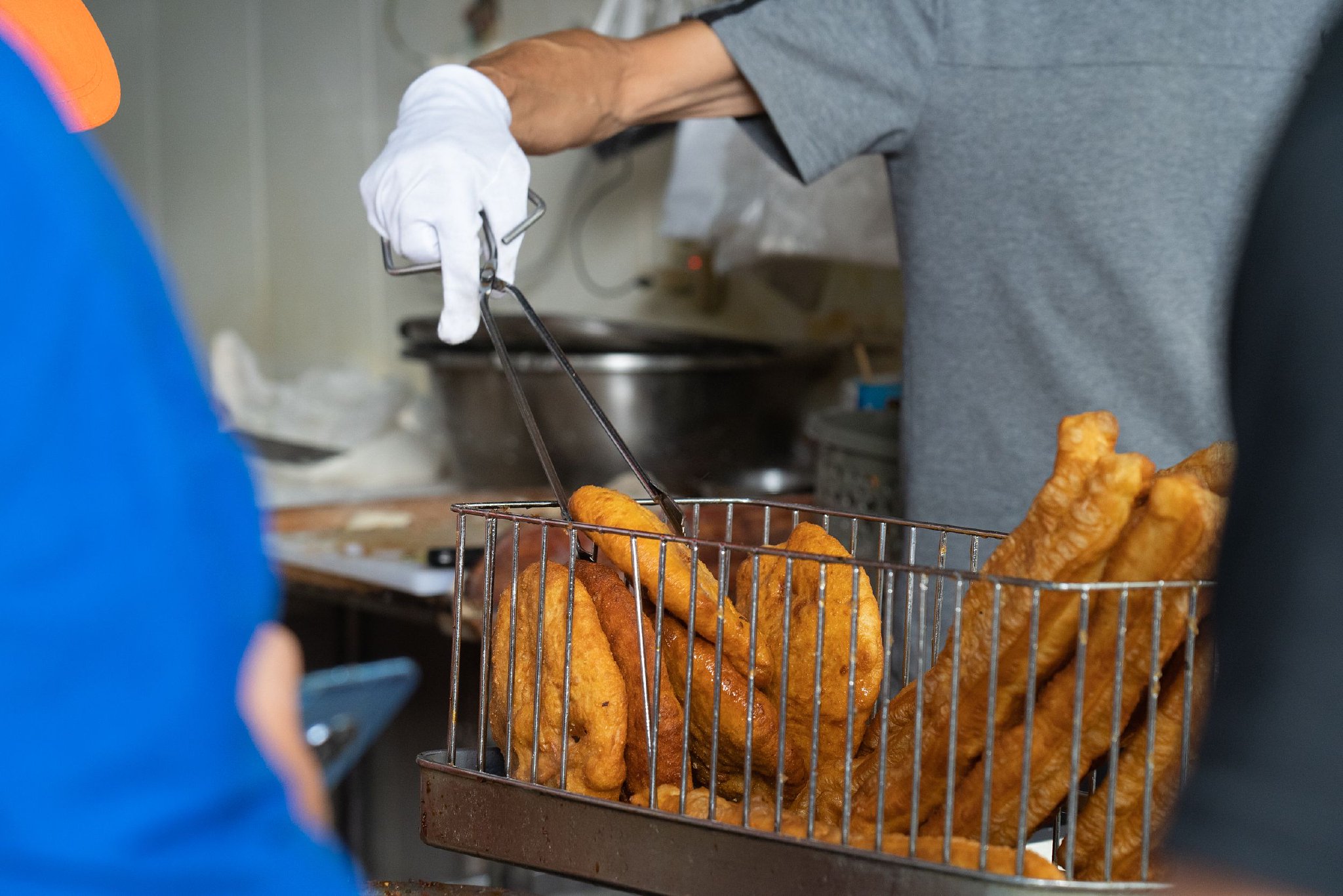 油条中铝含量真的超标?|疾病_新浪财经_新浪网