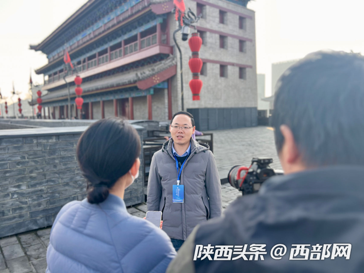 安徽日报记者汤超接受采访.