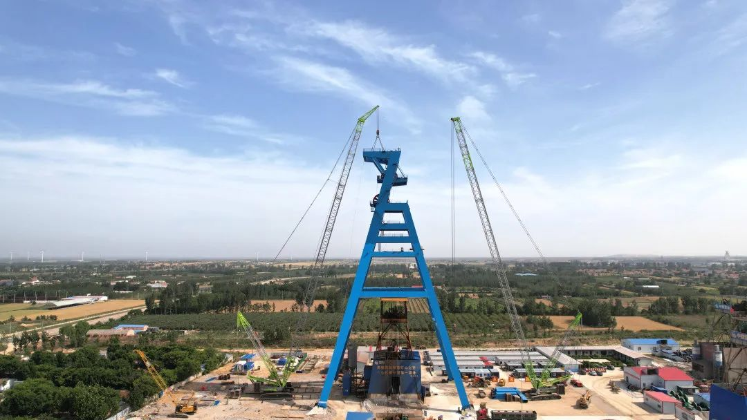 纱岭金矿主井井架