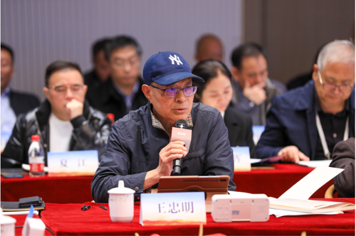 中国民营经济研究会原常务副会长兼秘书长王忠明