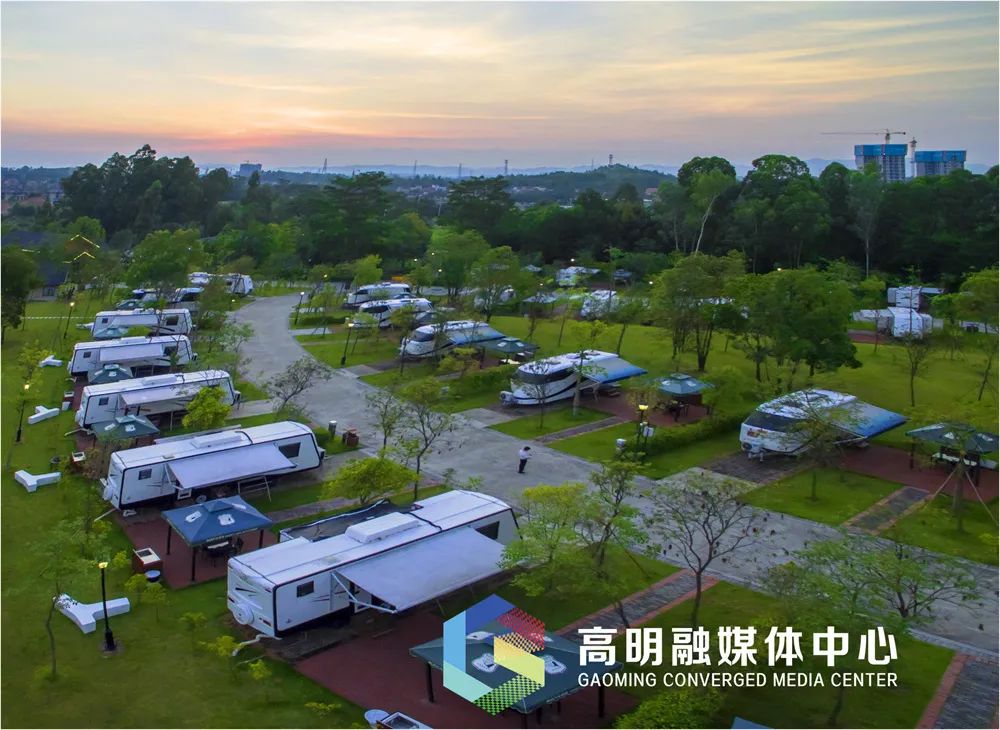 汽车营地.丘延俊摄