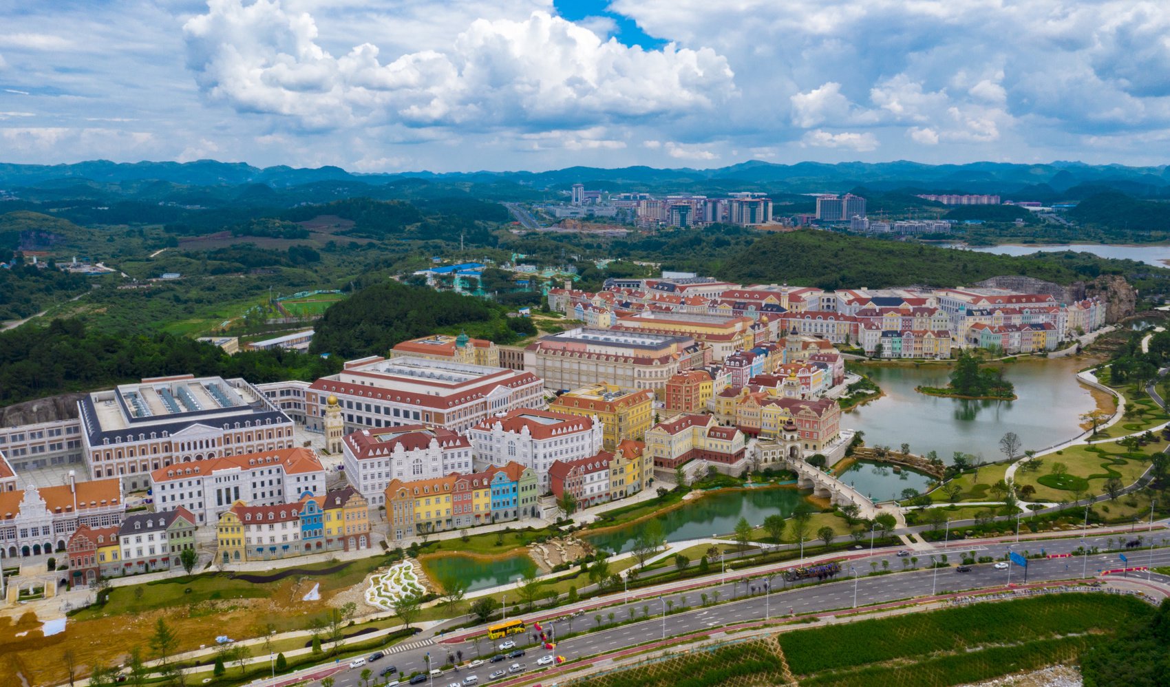 贵安华为云数据中心.贵州日报天眼新闻记者 尚宇杰 摄