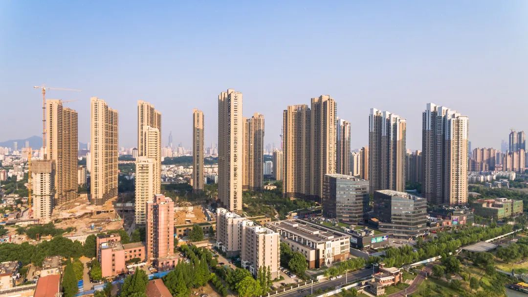 着迷,世茂集团以一座百万方大城-南京世茂外滩新城重塑滨江生活新时代