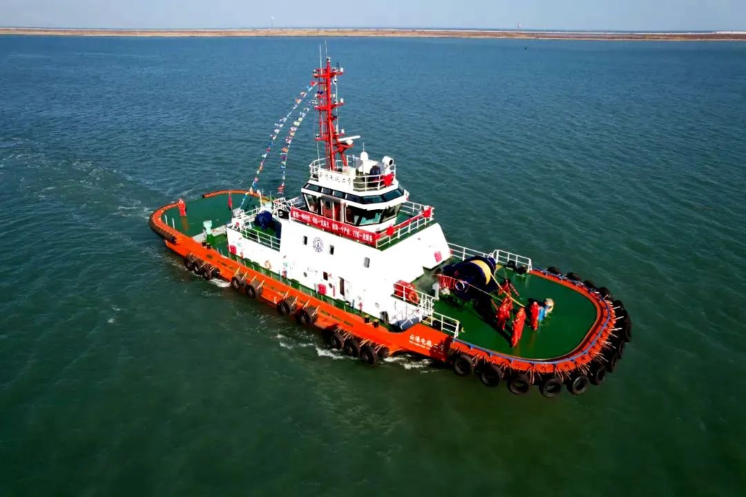中国研发,环保又高效!全球最大马力纯电拖轮正式启用_新浪财经_新浪网