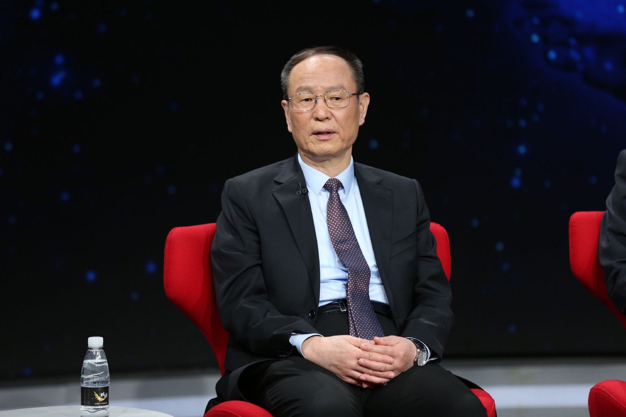 问答中国经济|"风雨"正在消退,2024年将持续企稳回升|中国经济_新浪财