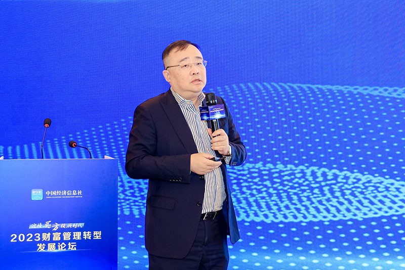 易方达基金副总裁陈彤