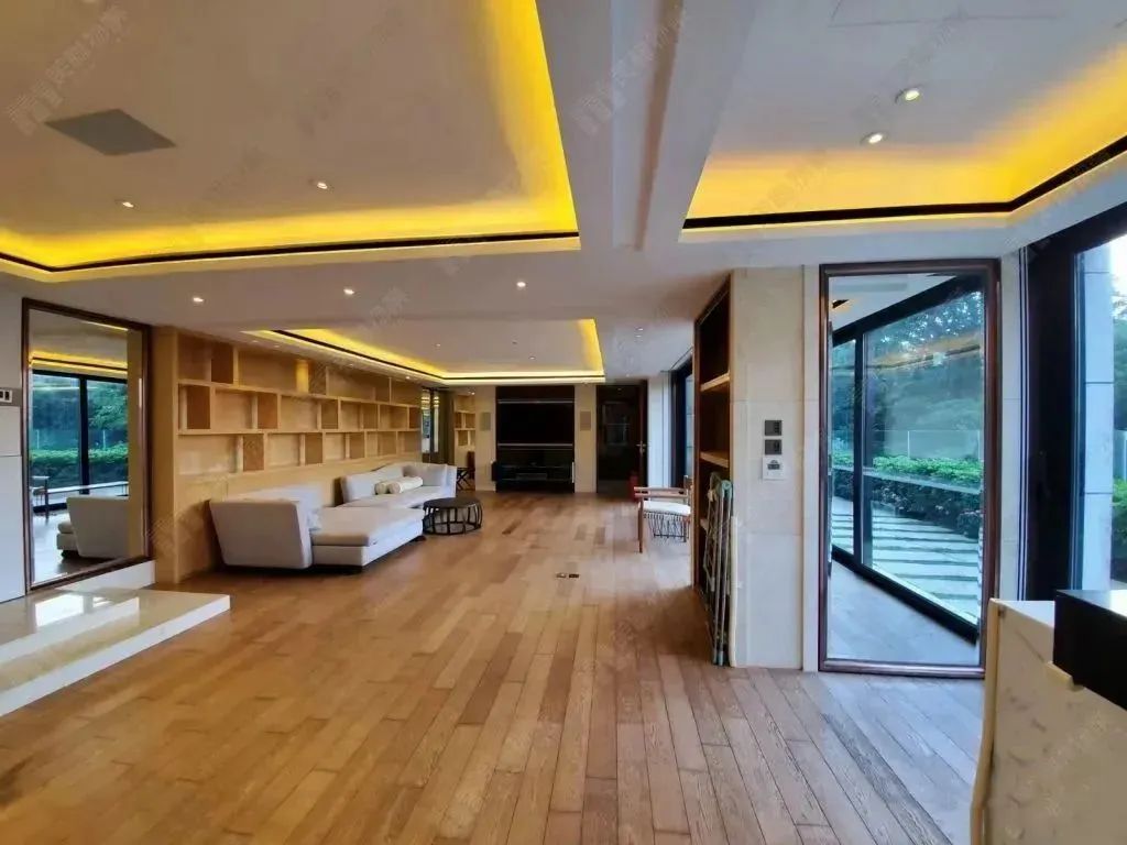 许家印香港豪宅内部首次曝光,难怪很多女明星都顶不住,尤其是浴缸设计