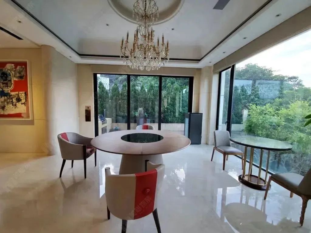 许家印香港豪宅内部首次曝光,难怪很多女明星都顶不住,尤其是浴缸设计