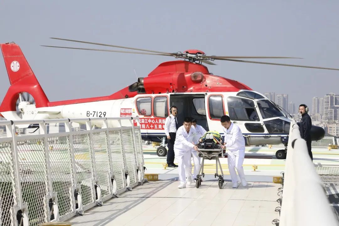 张锋锋&nbsp; 郑帅&nbsp; 林颖 摄