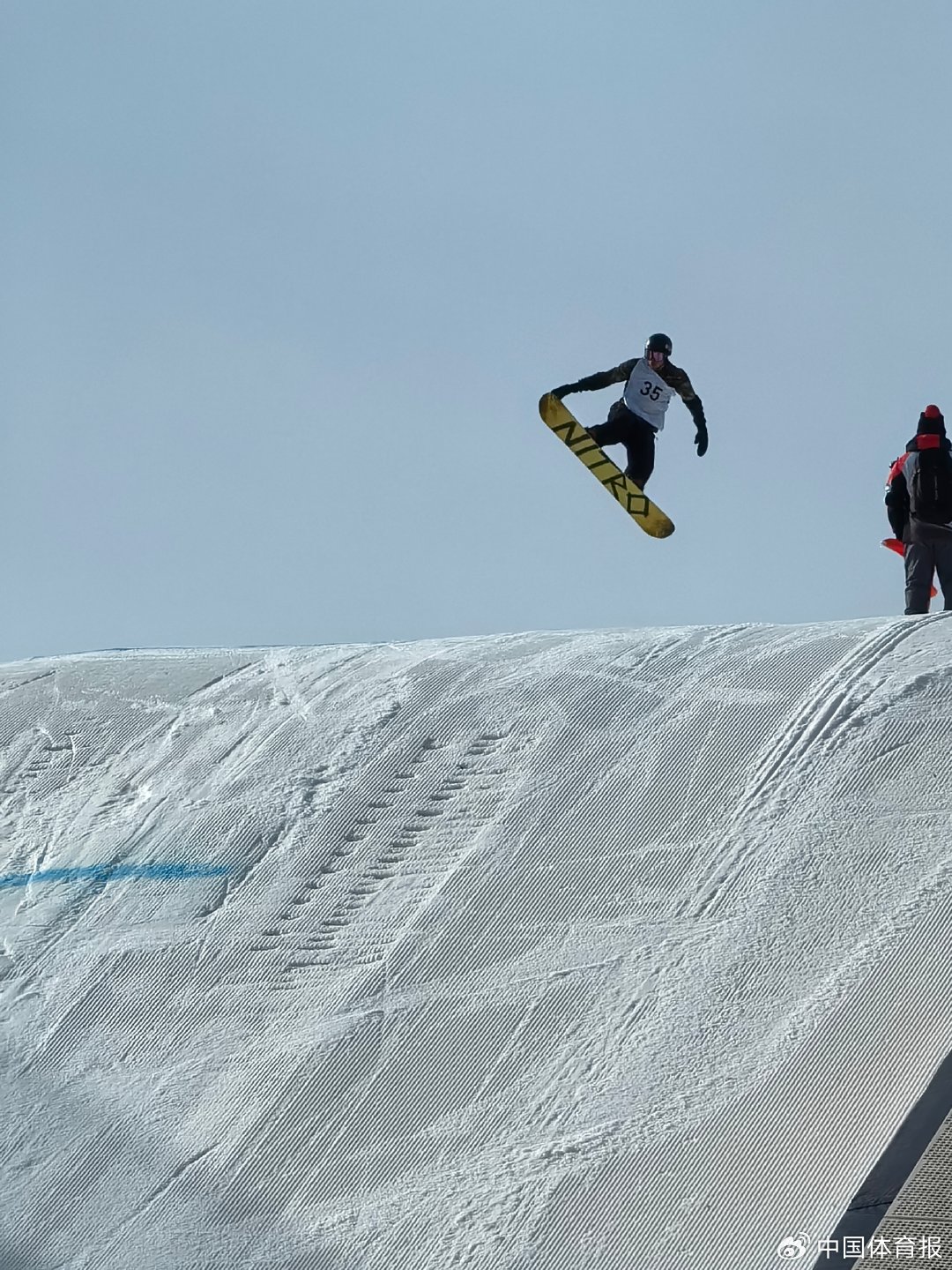 中国单板滑雪国家队来爱游戏- 爱游戏体育- AYX爱游戏体育官方网站斯参赛取得好成绩