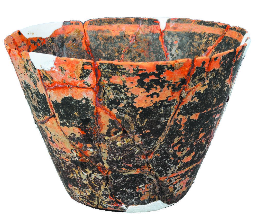 湖北沙洋城河遗址出土的蛋壳彩陶杯