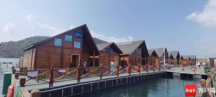 陵水新村港的海上共享渔庄民宿.记者 利声富 摄