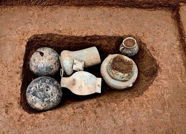 城坝遗址出土的部分文物(渠县城坝遗址保护和利用中心供图)