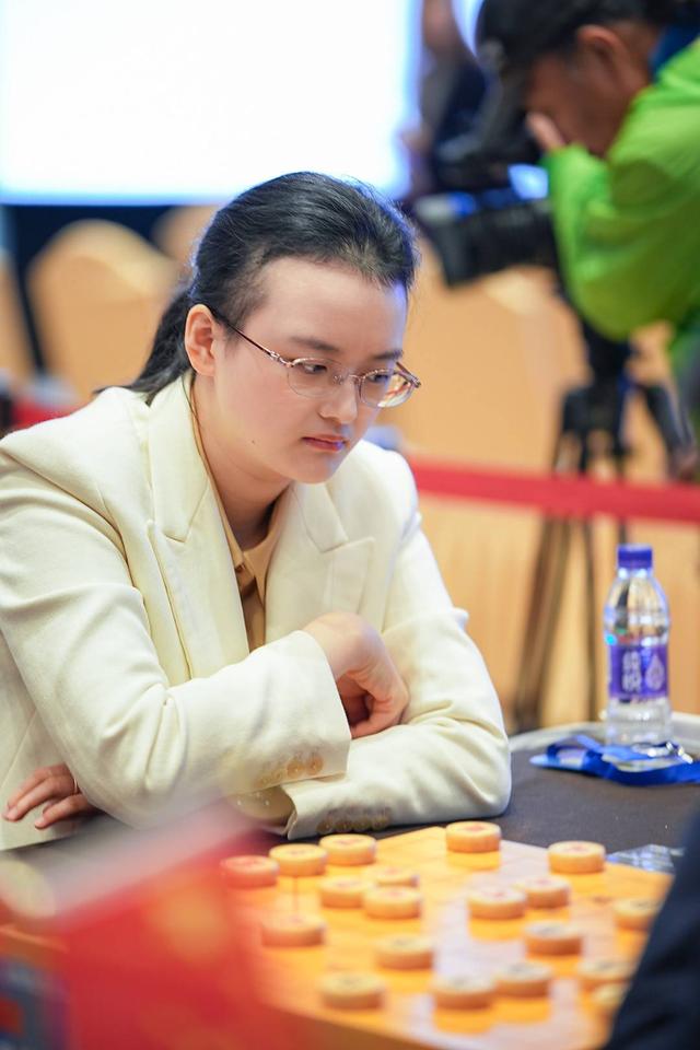 象棋双人赛落幕 "六朝元老"谢靖携手唐丹夺冠|象棋_新浪财经_新浪网