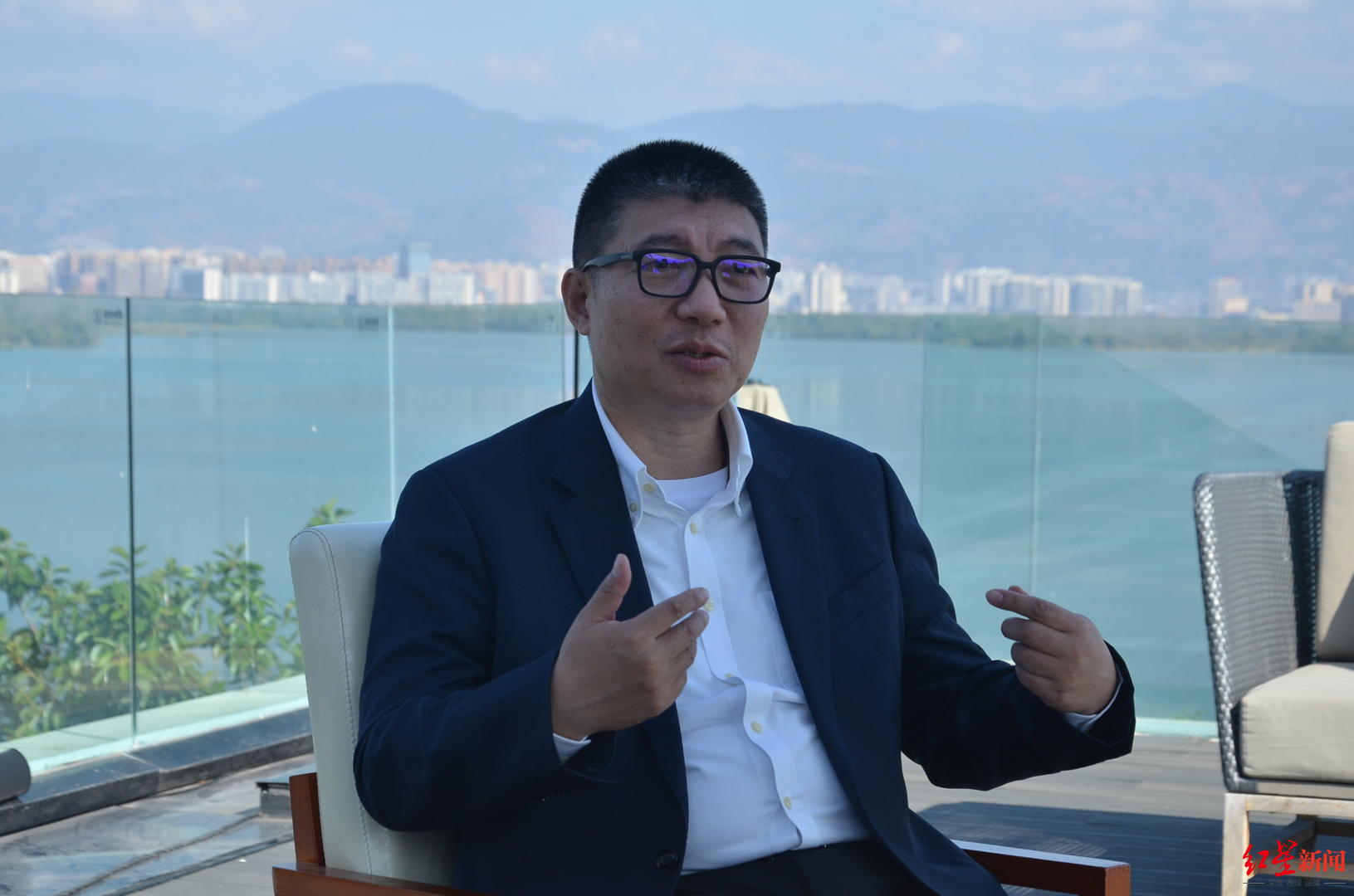 专访中央戏剧学院院长郝戎:大凉山戏剧节,是搭建在学院和社会中间的重要桥梁|戏剧节|郝戎|戏剧_新浪科技_新浪网