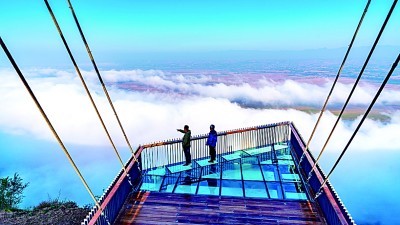 &nbsp;&nbsp;&nbsp;&nbsp;灵宝市函谷关镇东寨村九曲黄河观景台.