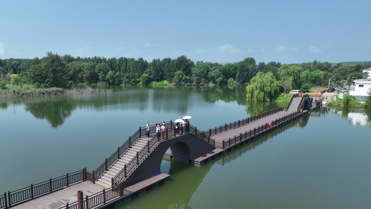 "共富路"产业铺就