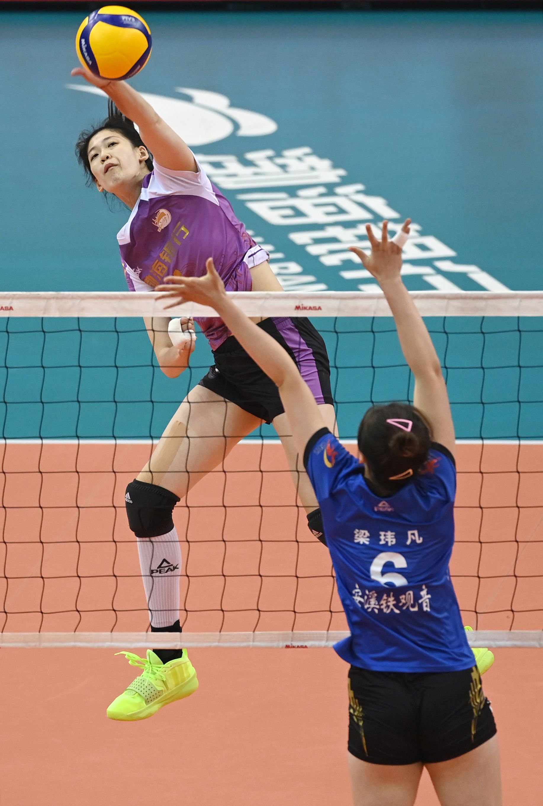 排球——女排超级联赛:天津渤海银行胜福建安溪铁观音