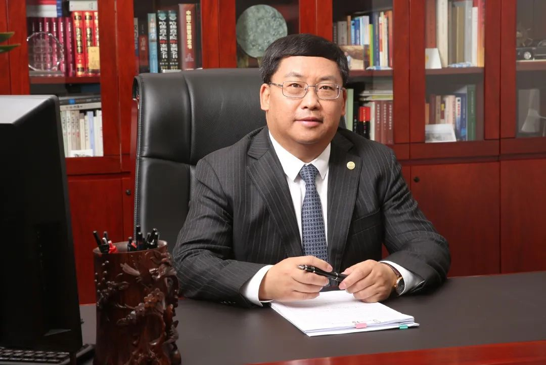 朱碧新 图片起原：中国诚通官网