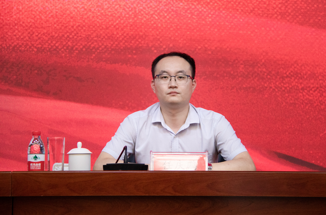 36岁北大生物学博士任庆鹏获任河南嵩县代县长|洛阳市_新浪财经_新浪