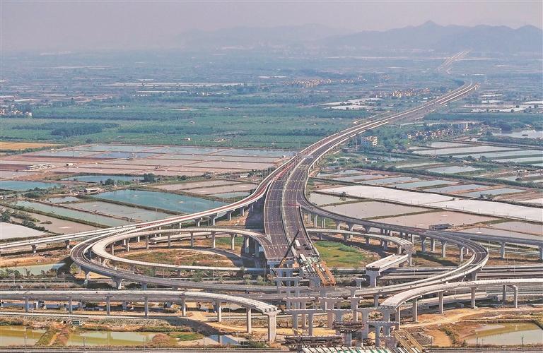 17%)股份有限公司获悉,由中铁十一局参建的珠海市鹤洲至高栏港高速