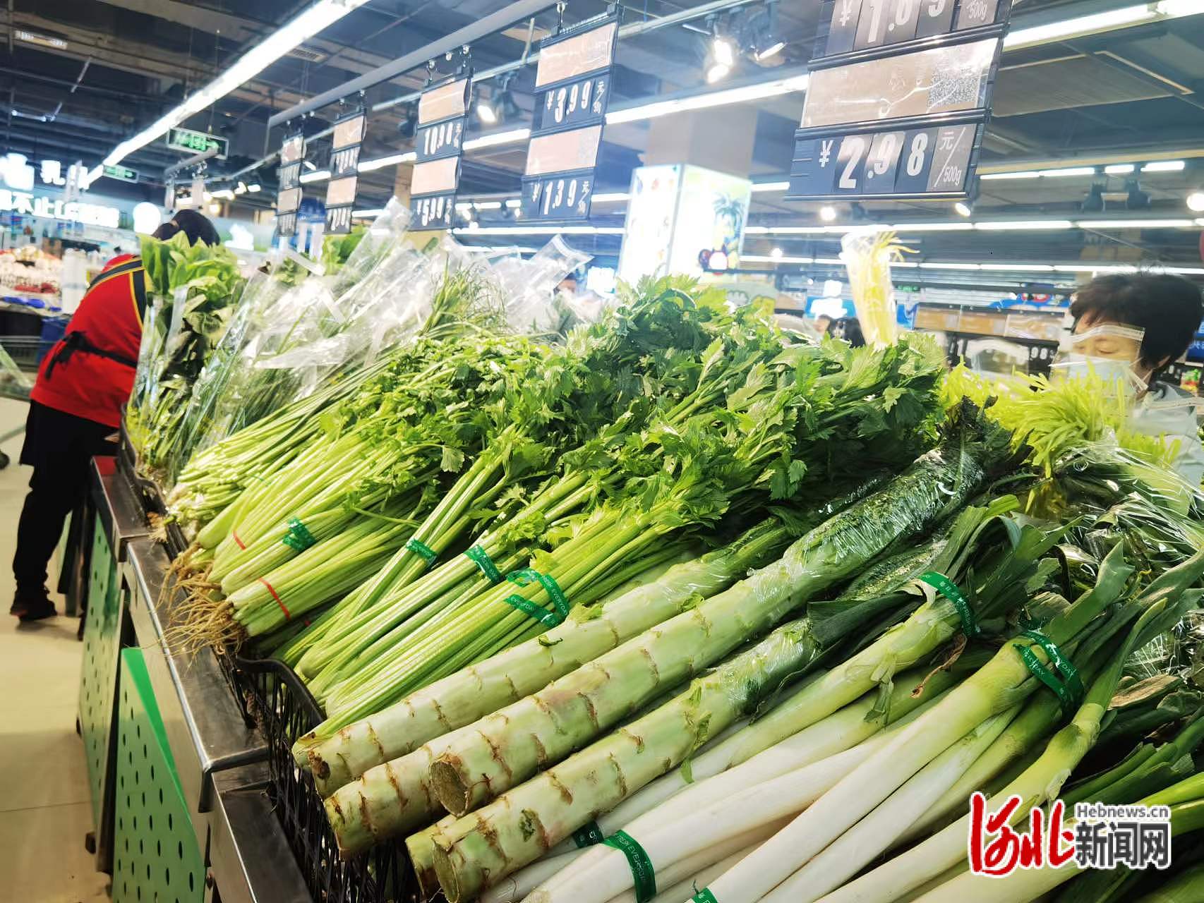 纵览现场 | 记者探访省会蔬菜批发市场:供应充足,价格总体平稳