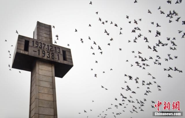 侵华日军南京大屠杀遇难同胞纪念馆纪念碑.泱波 摄