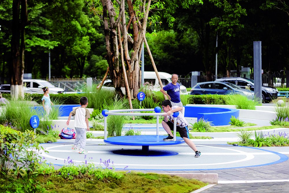 高新区量子公园为周边居民提供了寓教于乐的休憩空间